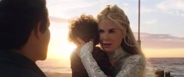 
防偷拍妮可·基德曼被阿汤哥的同性情人监听X生活3年，怀孕3月被逼流产...